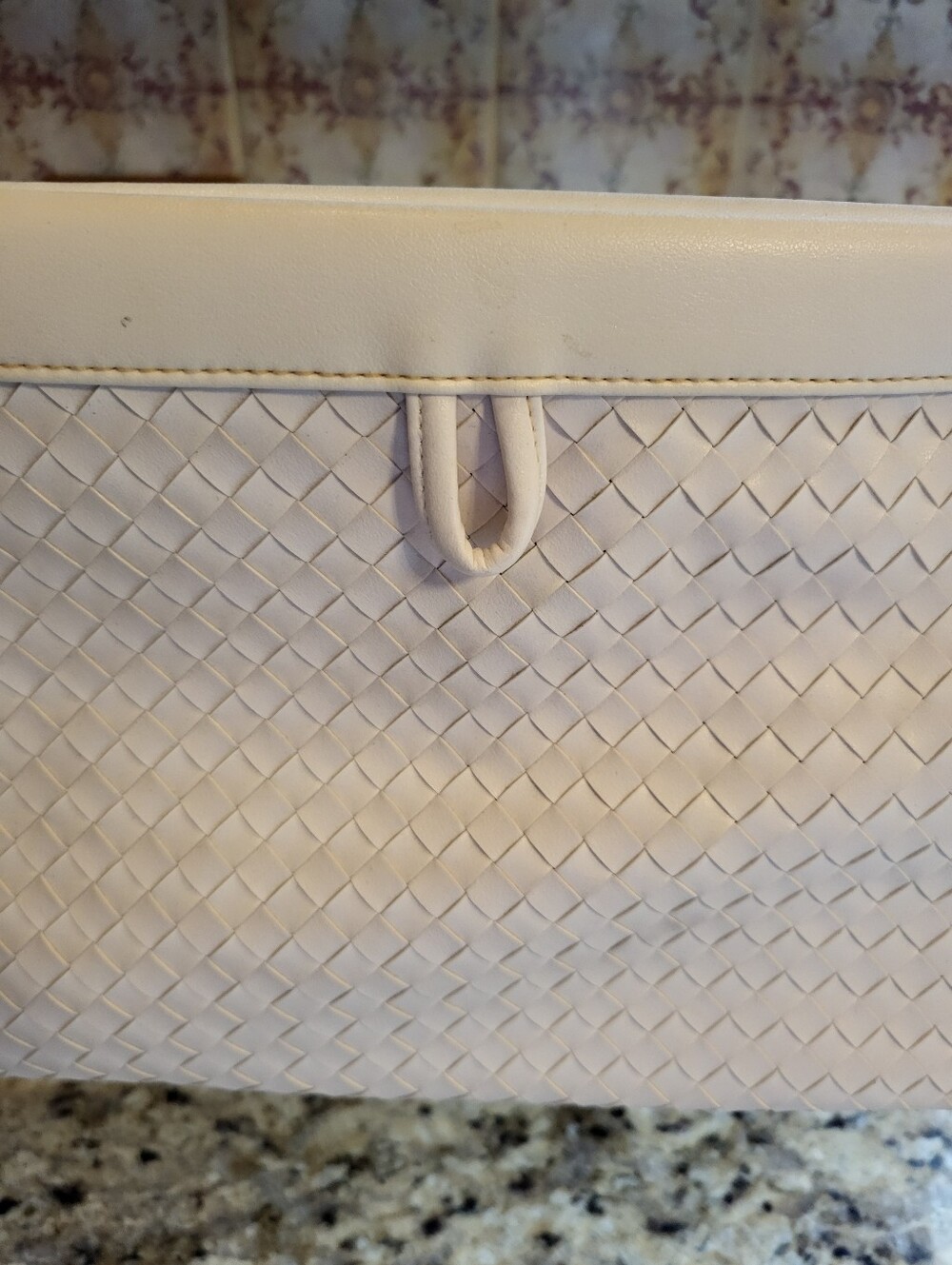 Bueno 10x7 White Cream Woven Faux Leather Shoulder Bag with Gold Chain Strap - Picture 8 of 13